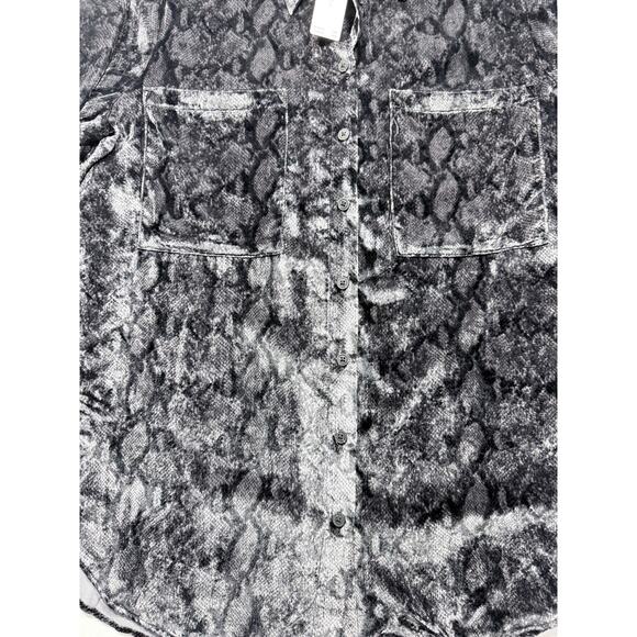 Pilcro Anthropologie Snakeskin Print Button Down Shirt NWT Sz L Oversized - Picture 5 of 7